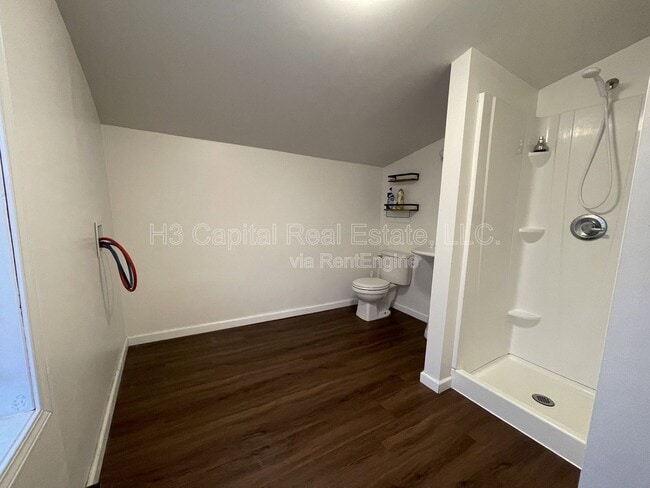 Building Photo - 77 Sunset Ave