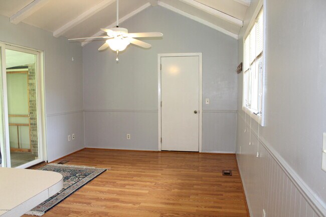 Building Photo - 6081 Torrington Rd