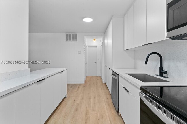 Foto del edificio - 1620 West Dr