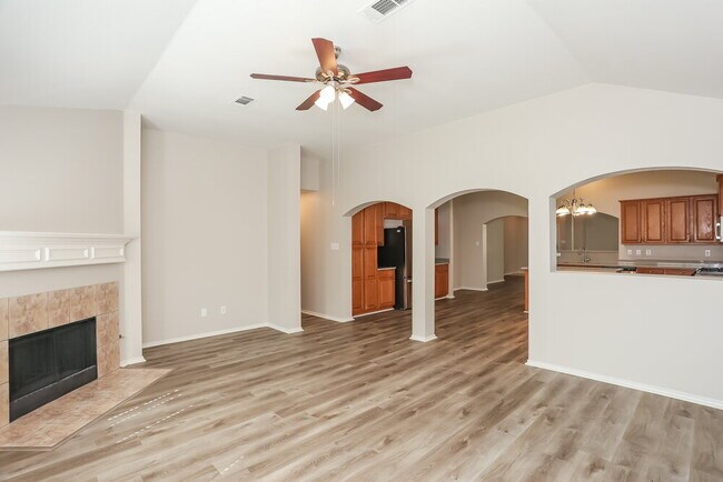 Building Photo - 5741 Lionfish Way