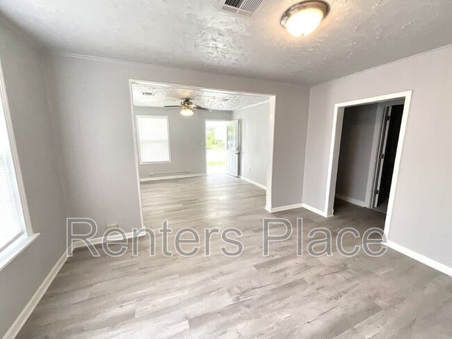 Foto del edificio - 4204 S 25th W Ave