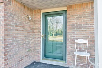 Building Photo - 352 Brookfield Dr