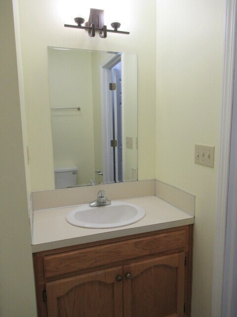 Foto del edificio - 2630 Forest View Rd