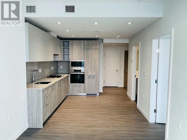 Photo du bâtiment - 6699-6699 Dunblane Ave