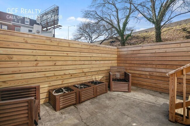 Foto del edificio - Furnished NoLibs Home