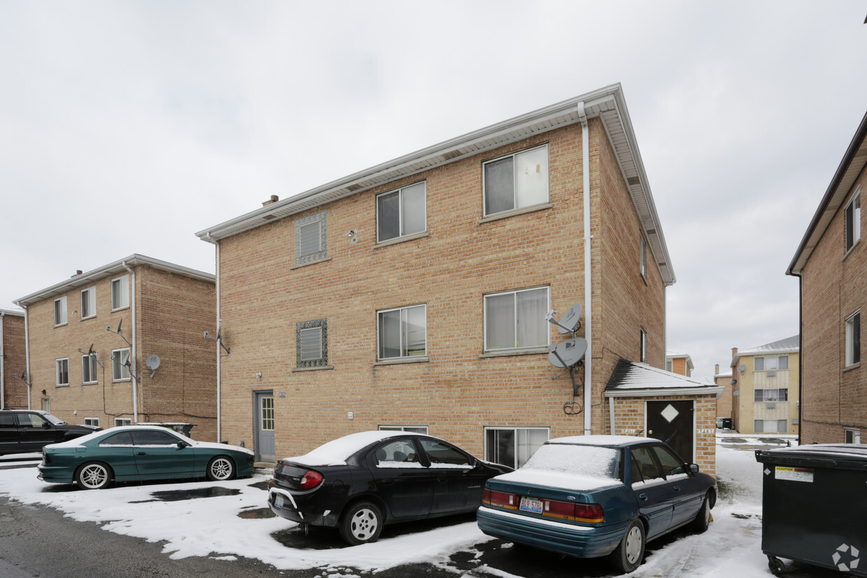 Building Photo - 9225 Susy Ln