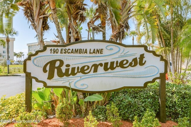 Building Photo - 190 Escambia Ln