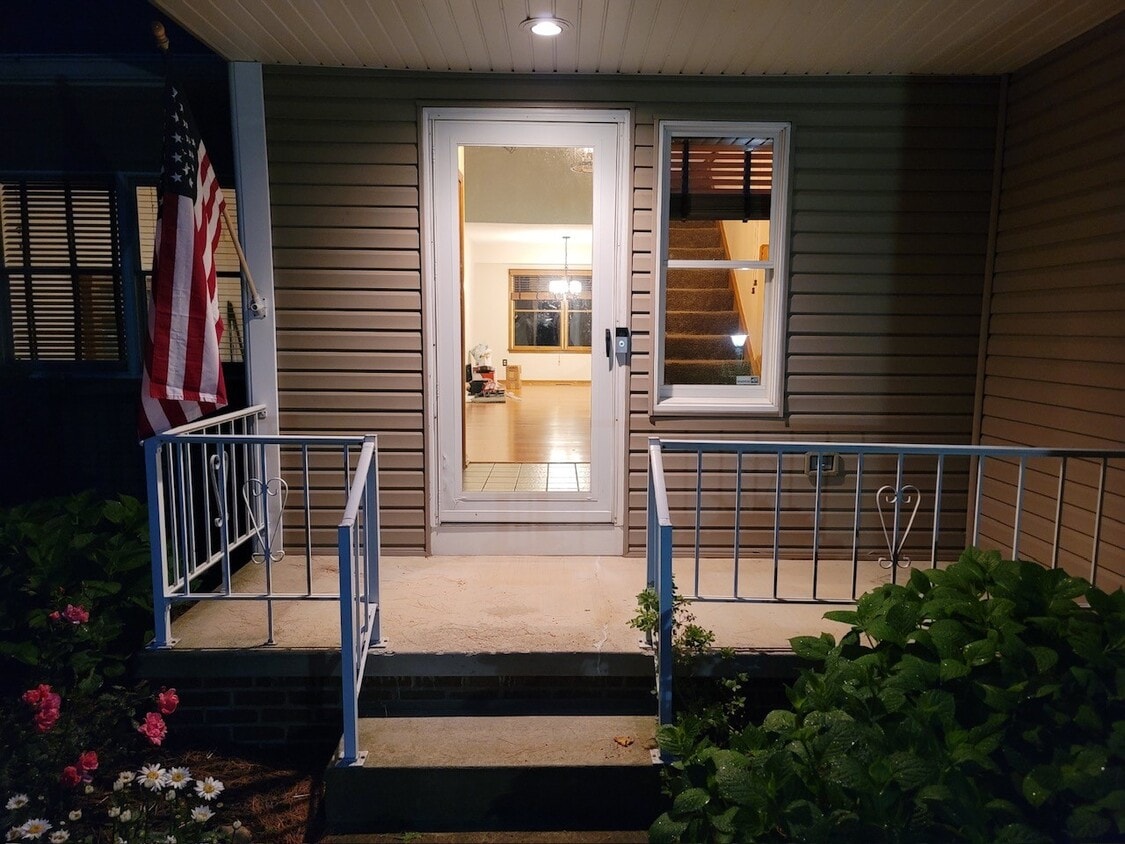 318 Oak Grove Ln Unit 318 Oak Grove, Tallmadge, OH 44278 Condo for