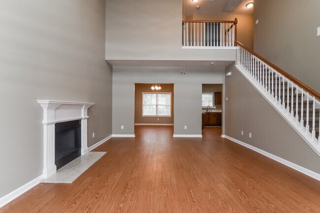 Building Photo - 6593 Grand Hickory Dr