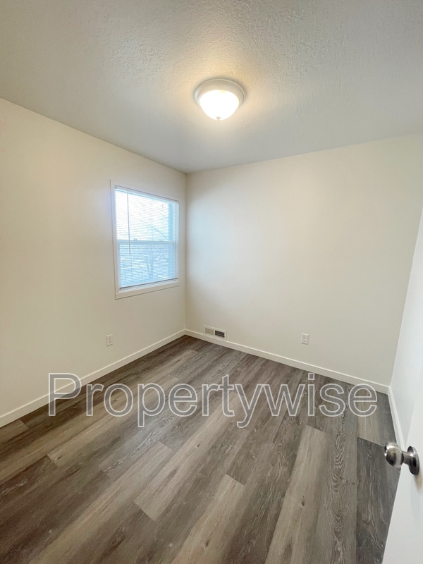 Foto del edificio - 1094 W 1520 N
