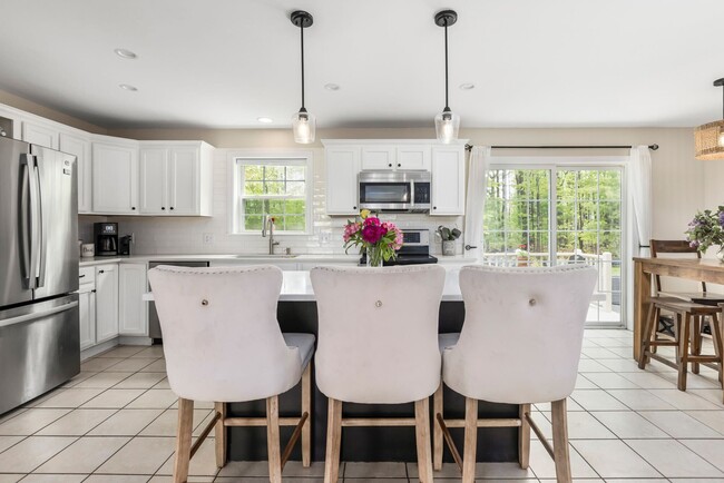 Building Photo - 90 Farragut St