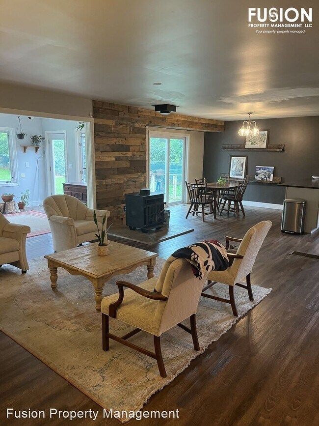Building Photo - 4 br, 3 bath House - 8 Pine Grove Terrace