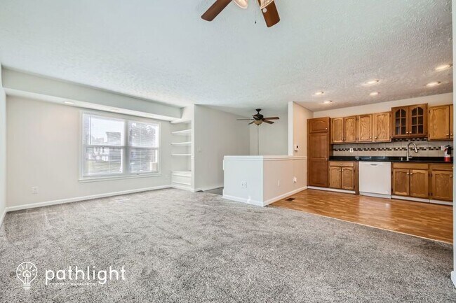 Building Photo - 6 Briars Knoll Way