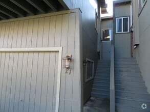 Building Photo - 21 Dunslee Way