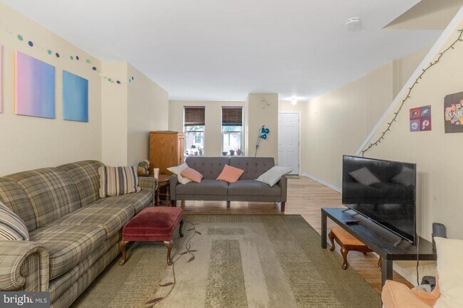 Foto del edificio - 2221 Catharine St
