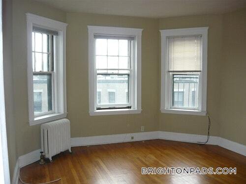 Foto del edificio - 1572 Commonwealth Ave