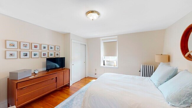 Building Photo - 3 Brimmer St