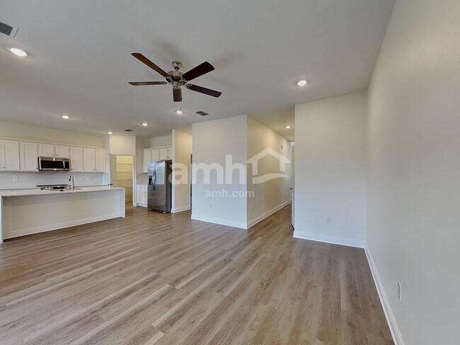 Foto del edificio - 5940 Sycamore Pl St