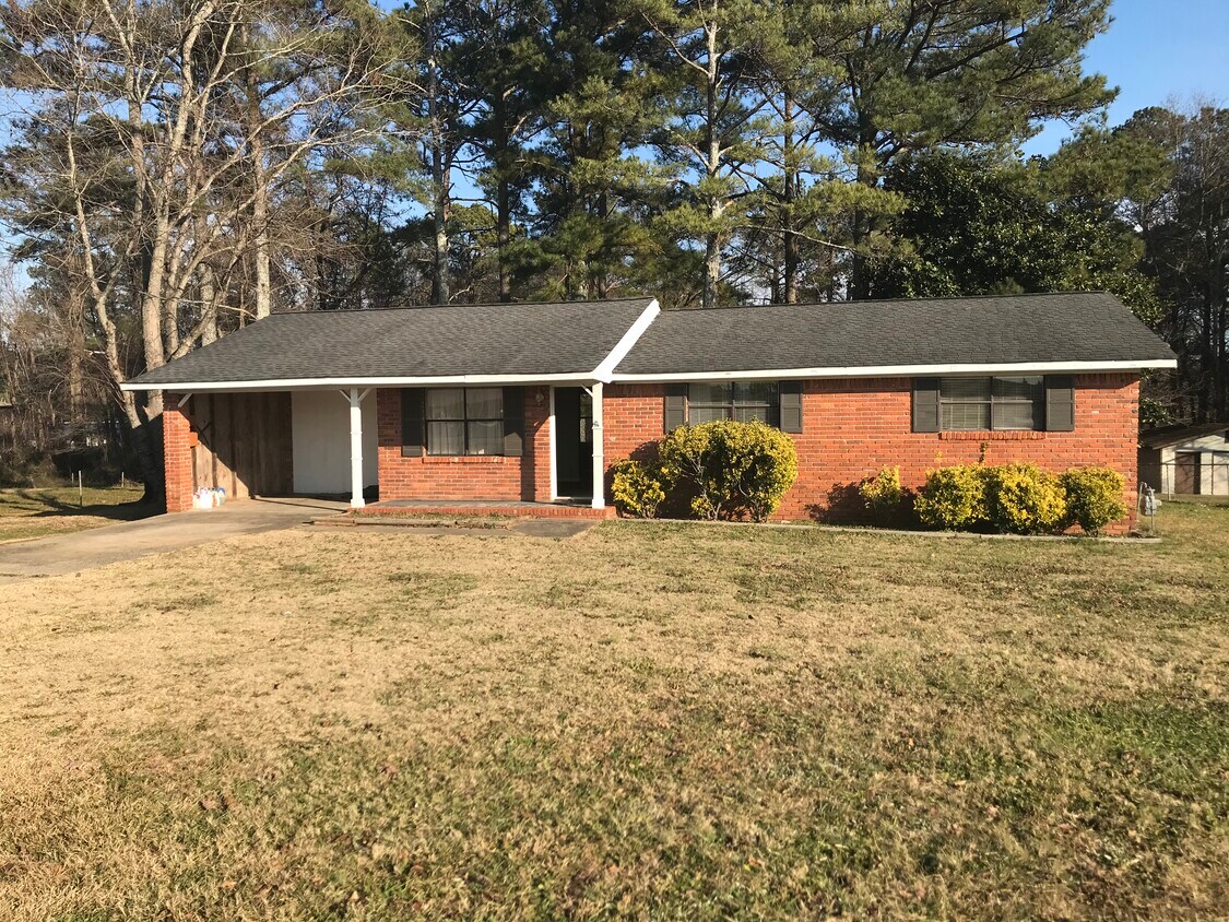 Front Of House - 2280 Pope Rd