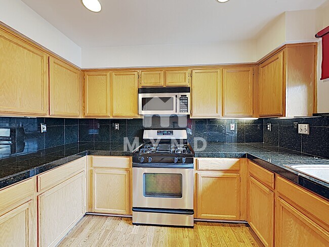 Building Photo - 1866 Northwest Cir