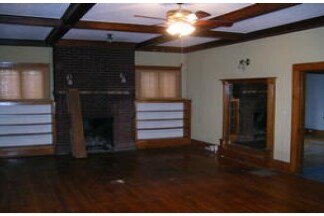 otro - 867 Haywood Rd