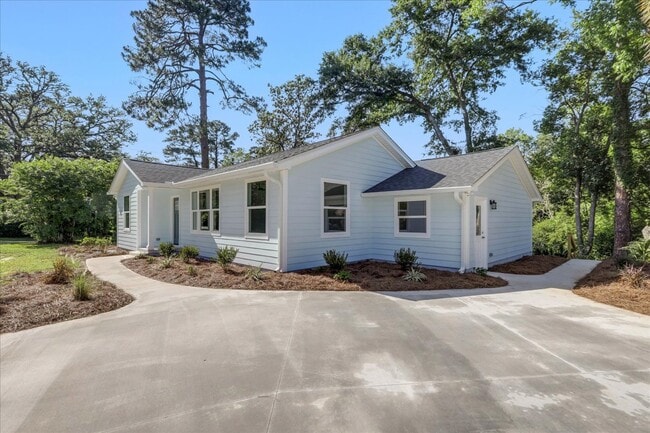 Building Photo - 1602 Carruthers St