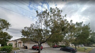 Building Photo - 4131 SW Santa Barbara Pl