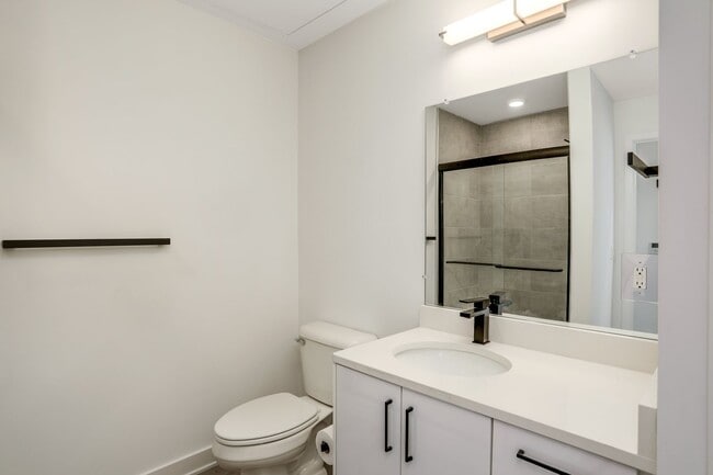Interior Photo - The Roy