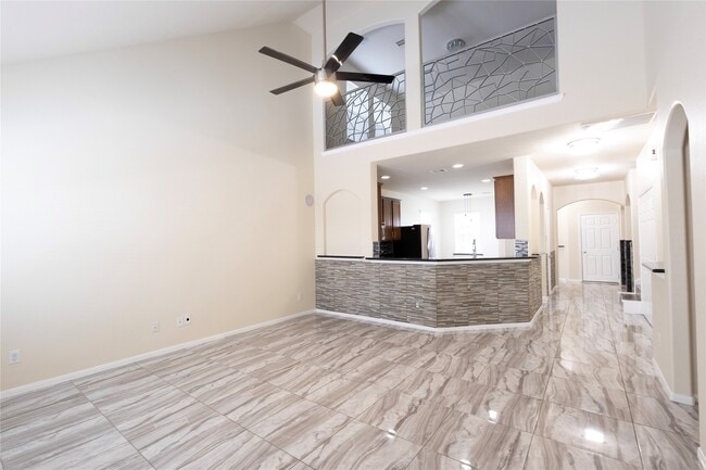 Foto del edificio - 6442 Wilshire Lakes