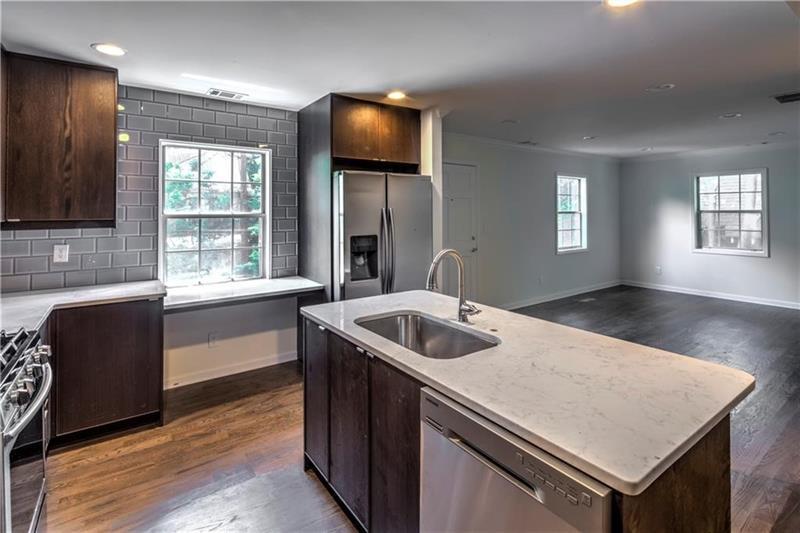 Foto principal - 787 Berkeley Ave NW