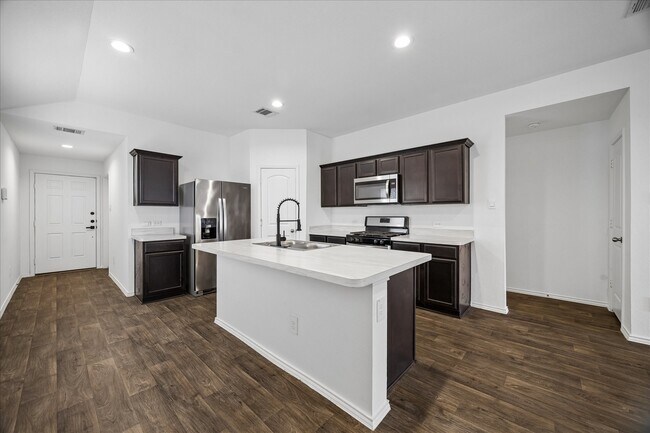 Foto del edificio - 16691 Lonely Pines Dr