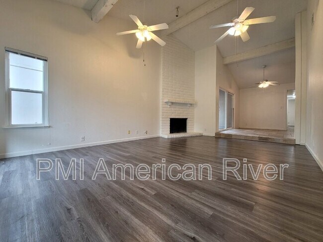 Building Photo - 1723 Avondale Ave