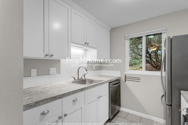 Building Photo - Updated Condo in Westlake Village – DEPOSIT SPECIAL