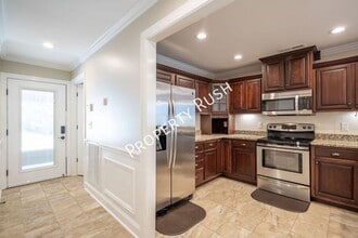 Building Photo - 3606 Brass Lantern Way
