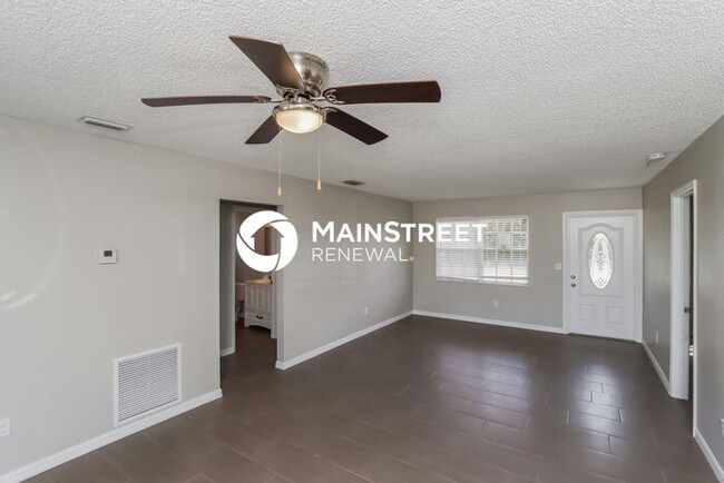 Building Photo - 3 Bedroom Pet-Friendly Home in PALM BAY, FL with Main Street Renewal