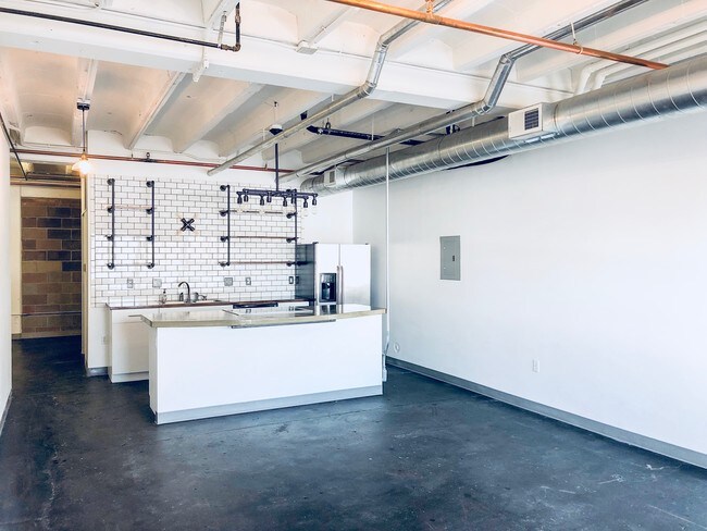 Foto del edificio - 1777 E 39th Ave