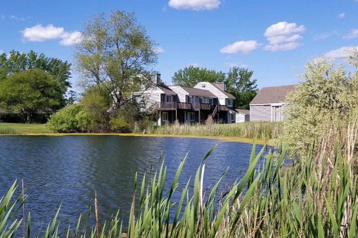 Bay Valley Harbor Apartments 2486 N Harbor Dr Bay City, MI