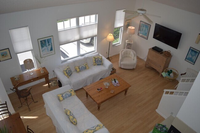 Foto del edificio - 301 Mainsail Cir