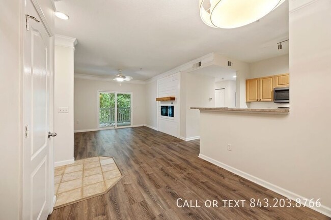 Building Photo - 1300 Park W Blvd