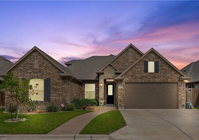 Foto del edificio - Welcome to the Largest Home in Rancho Vist...