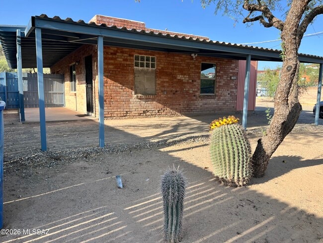 Foto del edificio - 1303 W Cedar St