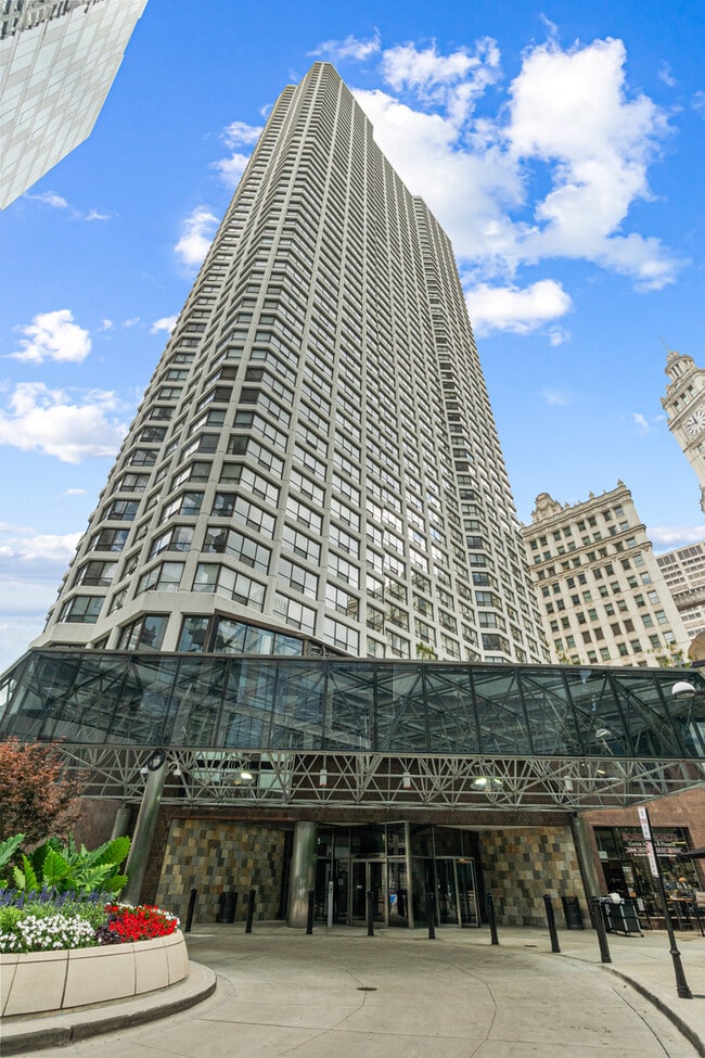Building Photo - 405 N Wabash Ave