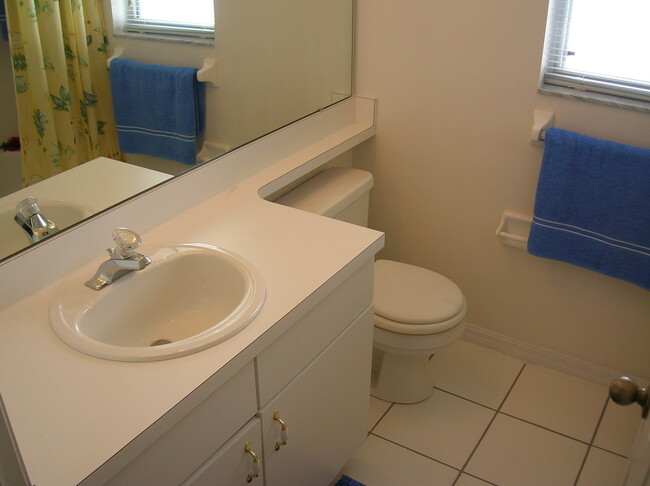 Foto del edificio - 1061 Ballyshannon Pkwy