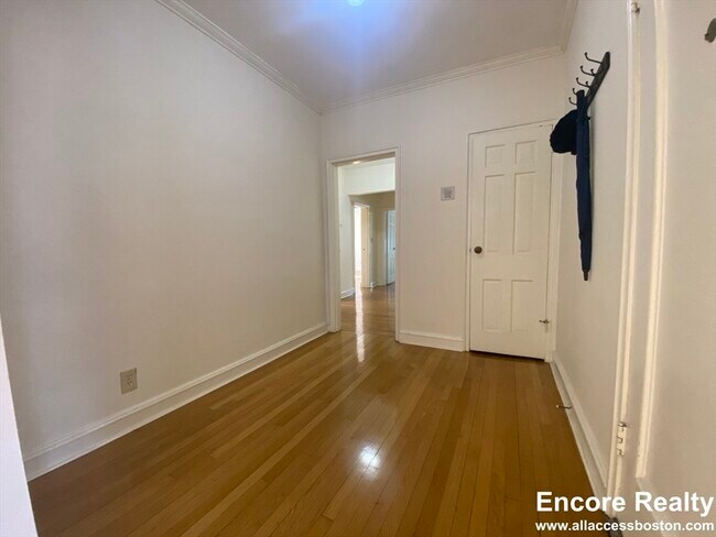 Foto del edificio - 91 Longwood Ave