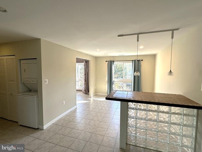 Building Photo - 3940 Bel Pre Rd