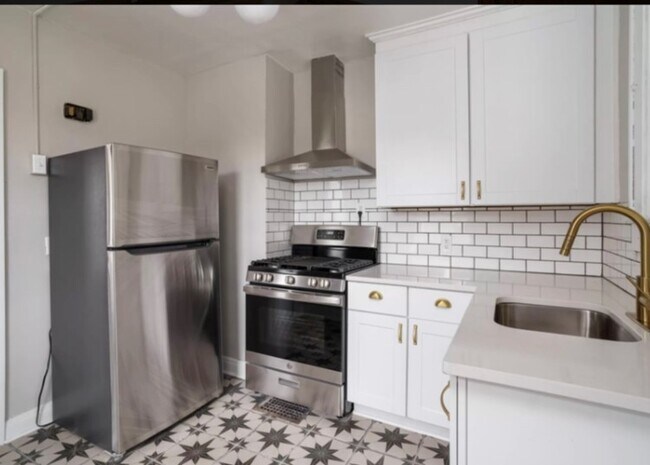 Foto del edificio - 1249 N 5th St