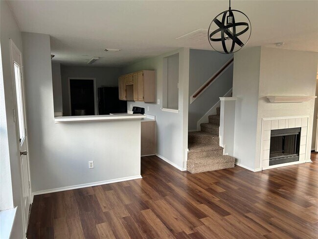 Building Photo - 4115 Geronimo Lake Dr
