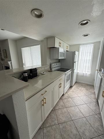 Foto del edificio - 7431 Holly Hill Dr