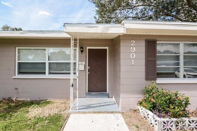 Foto del edificio - 2901 34th Ave N