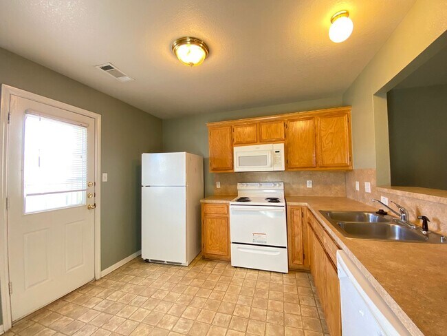 Foto del edificio - 3103 Yaupon Rd